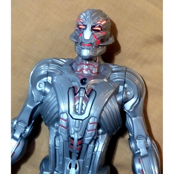 NEW Marvel Avengers Age of Ultron Titan Hero Tech Ultron 12" Lights & Sounds - Picture 16 of 16